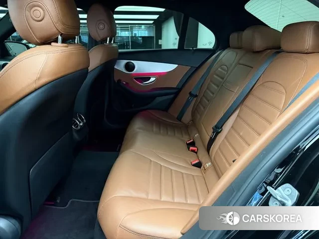 Mercedes-Benz C-Class W205 2021 Черный из Кореи, фото 2