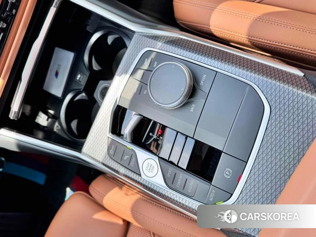 BMW 3 Series (G20) 2023 Цвет галактики из Кореи, фото 2