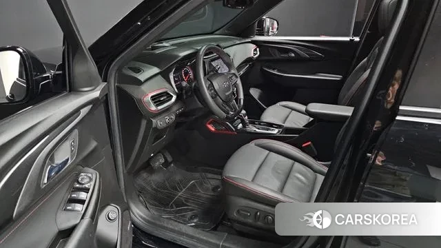 Chevrolet (GM Daewoo) Trailblazer 2022 Черный из Кореи, фото 2