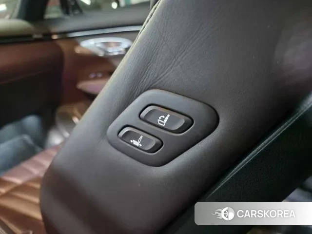 Genesis GV70 2021 Черный из Кореи, фото 2