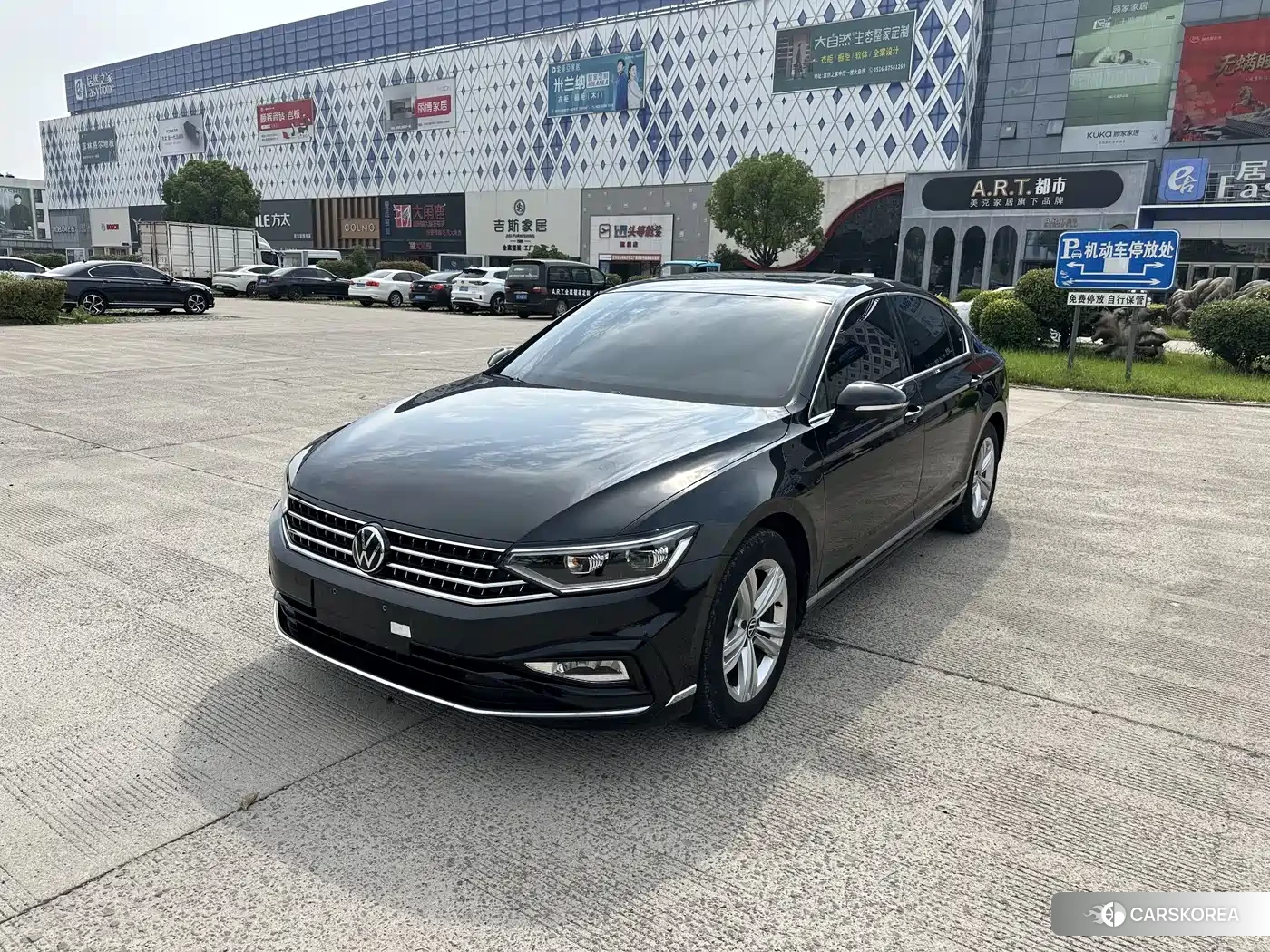 Volkswagen Magotan 2025 Черный из Китая, фото 2