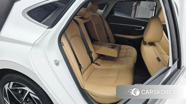 Hyundai Sonata D Edge Hybrid (DN8) 2025 Белый из Кореи, фото 2