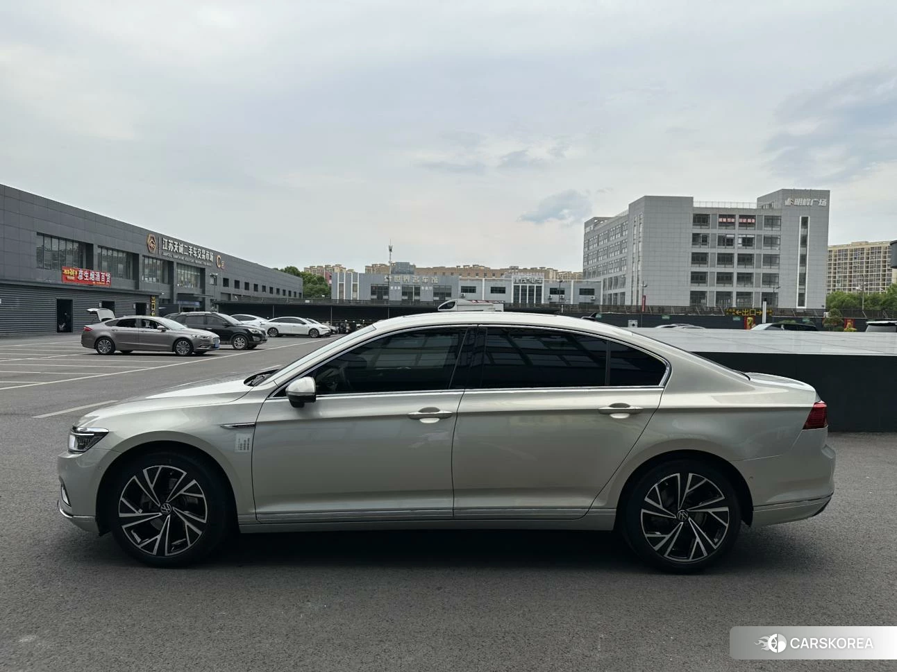 Volkswagen Magotan 2019 Шампань из Китая, фото 2
