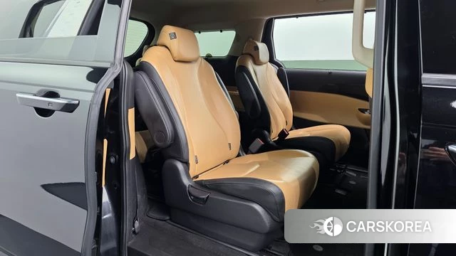 Kia Carnival 4th generation 2023 Черный из Кореи, фото 2