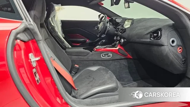 Aston Martin Vantage 2nd Generation 2019 Красный из Кореи, фото 2