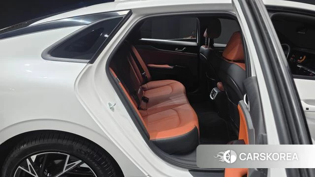 Kia The New K5 3rd generation 2025 Белый из Кореи, фото 2