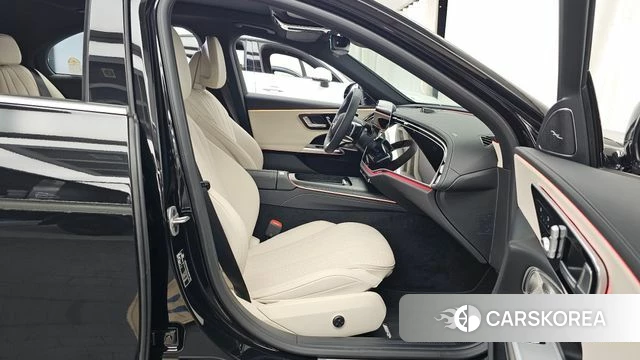 Mercedes-Benz E-Class W214 2025 Черный из Кореи, фото 2