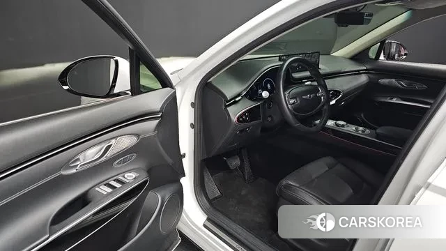 Genesis GV70 2023 Белый из Кореи, фото 2