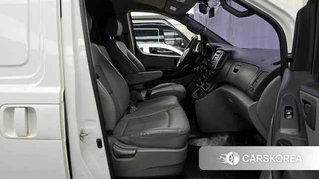 Hyundai The New Grand Starex 2019 Белый из Кореи, фото 2