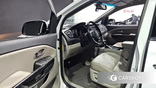 Kia The New Carnival 2019 Белый из Кореи, фото 2