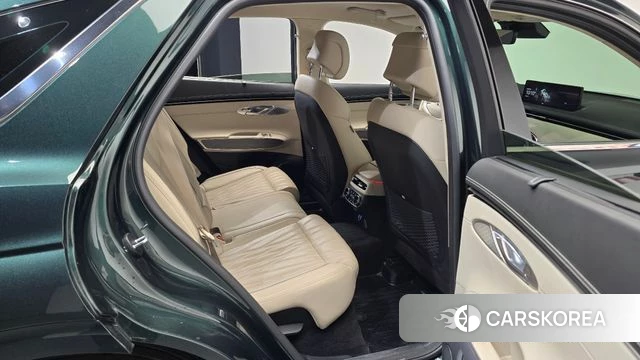 Genesis GV70 2021 Темно-зеленый из Кореи, фото 2