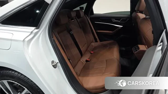 Audi A6 (C8) 2023 Белый из Кореи, фото 2