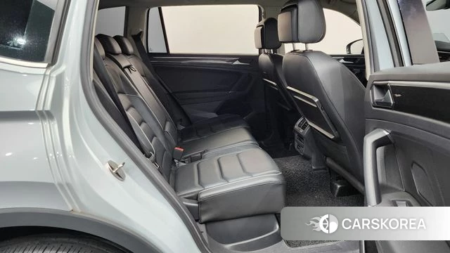 Volkswagen Tiguan Allspace 2018 Белый из Кореи, фото 2