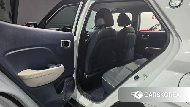 Hyundai Venue 2022 Белый из Кореи, фото 2