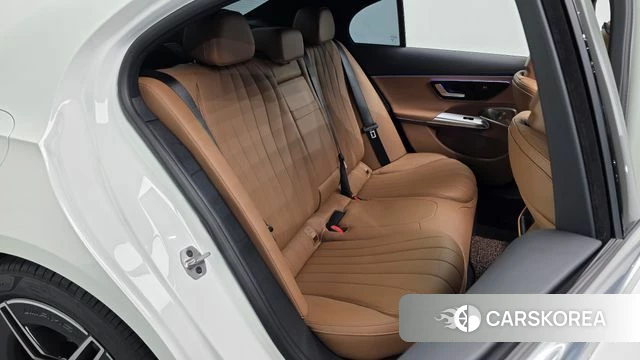 Mercedes-Benz E-Class W214 2026 Белый из Кореи, фото 2