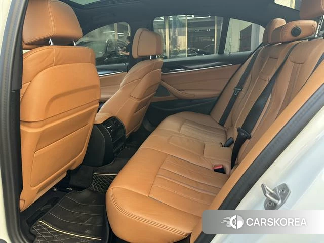 BMW 5 series (imported) 2023 Белый из Китая, фото 2
