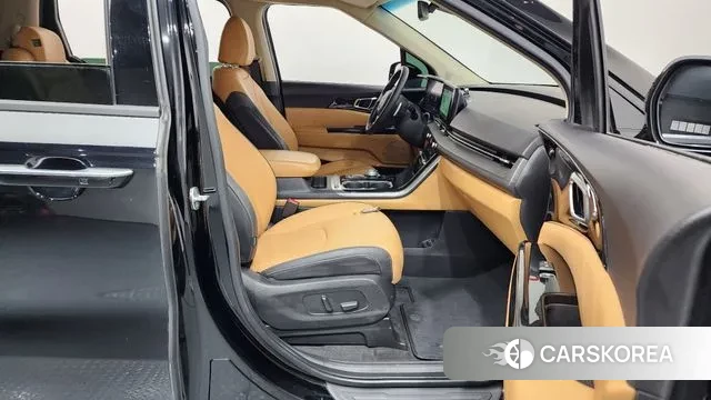 Kia Carnival 4th generation 2022 Черный из Кореи, фото 2