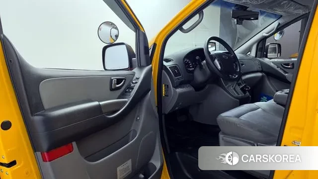 Hyundai The New Grand Starex 2018 Желтый из Кореи, фото 2