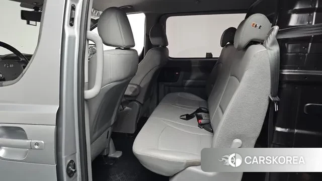 Hyundai The New Grand Starex 2018 Серебряный из Кореи, фото 2