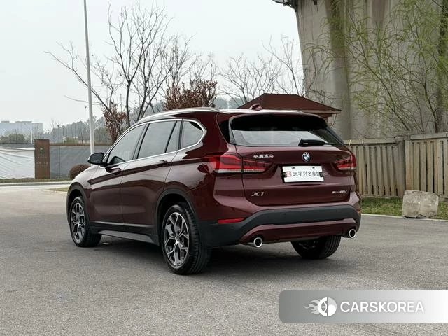 BMW X1 2022 Красный из Китая, фото 2