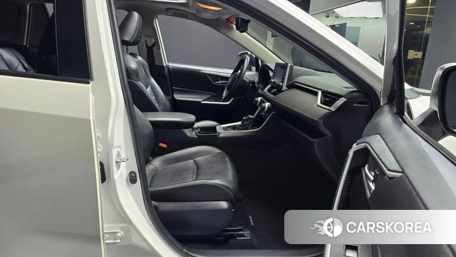 Toyota RAV4 5th Generation 2019 Белый из Кореи, фото 2