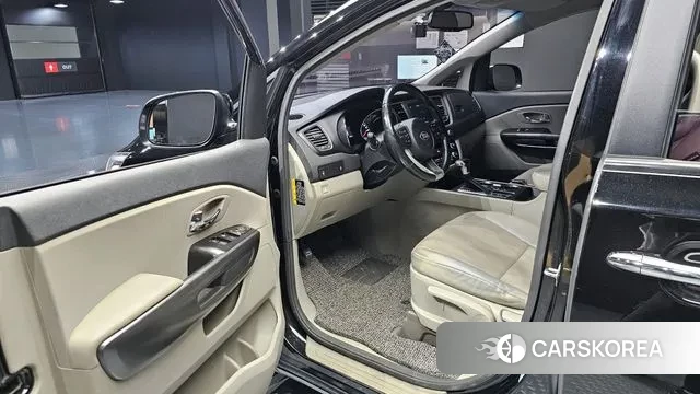 Kia The New Carnival 2018 Черный из Кореи, фото 2