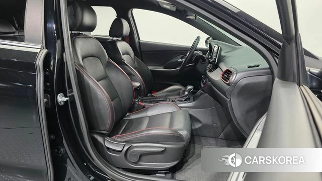Hyundai i30 (PD) 2018 Черный из Кореи, фото 2