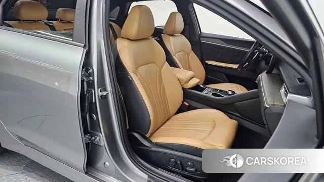 Kia K5 3rd generation 2021 Серебристо-серый из Кореи, фото 2
