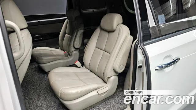 Kia The New Carnival 2018 Белый из Кореи, фото 2