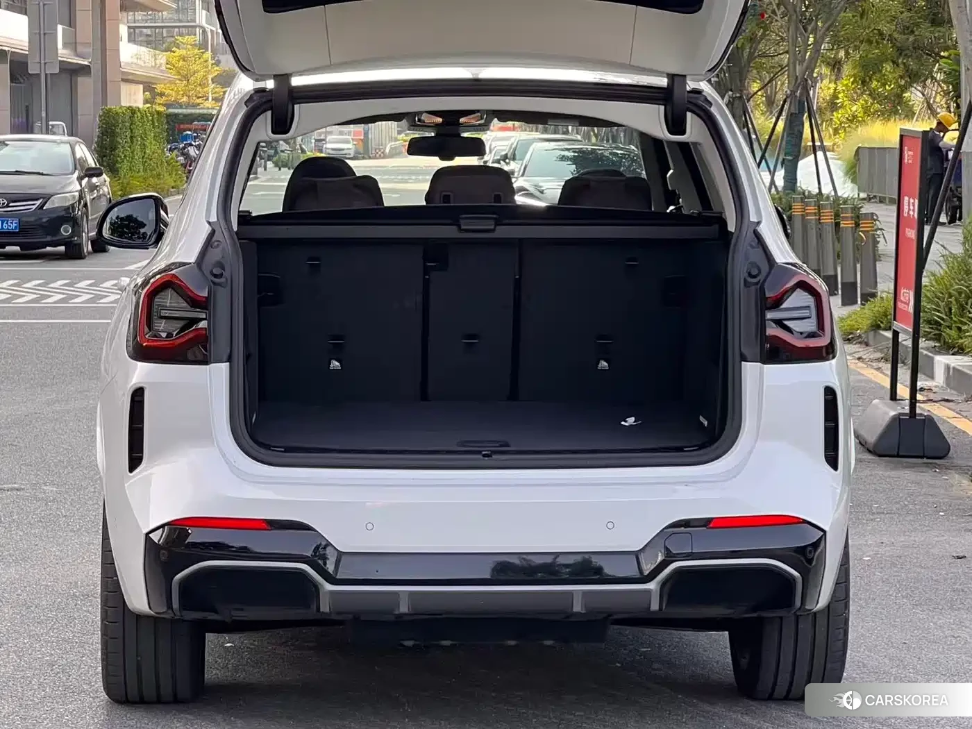 BMW iX3 2024 Белый из Китая, фото 2