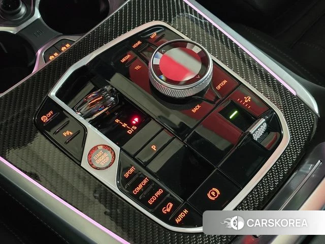 BMW X7 (G07) 2025 Черный из Кореи, фото 2