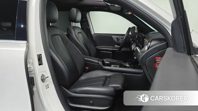 Mercedes-Benz GLB-Class X247 2021 Белый из Кореи, фото 2