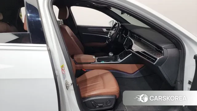 Audi A6 (C8) 2021 Белый из Кореи, фото 2