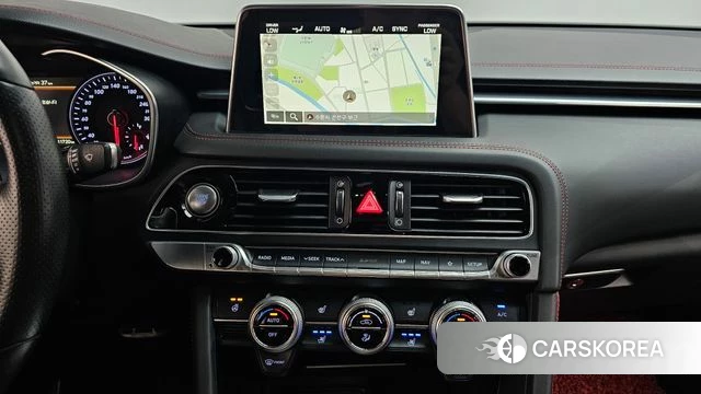 Genesis G70 2018 Белый из Кореи, фото 2