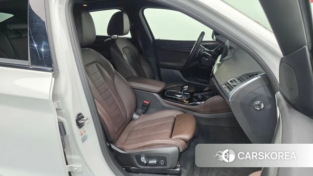 BMW X4 (G02) 2023 Белый из Кореи, фото 2