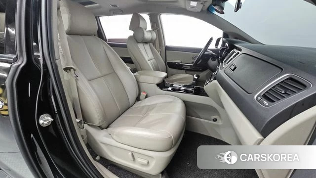 Kia The New Carnival 2018 Черный из Кореи, фото 2
