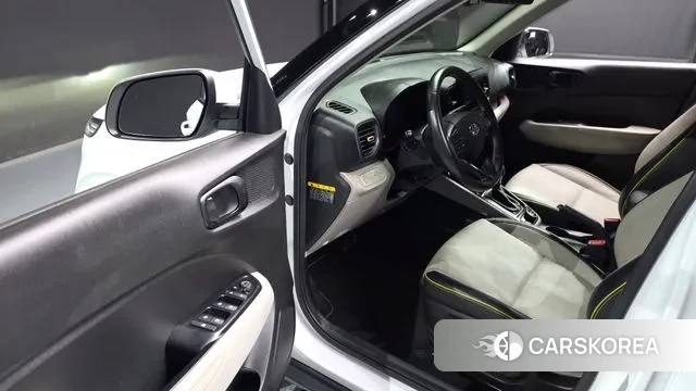 Hyundai Venue 2019 Белый из Кореи, фото 2