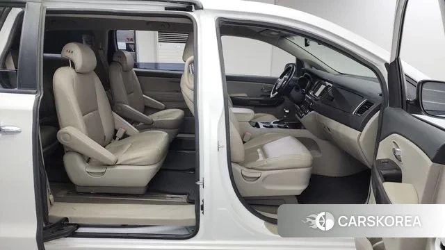 Kia The New Carnival 2018 Белый из Кореи, фото 2