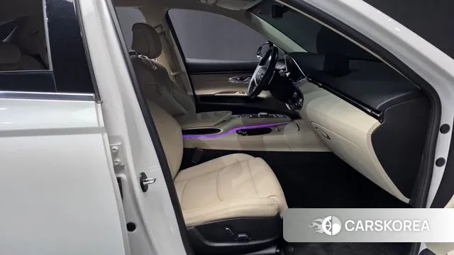 Genesis GV70 2022 Белый из Кореи, фото 2