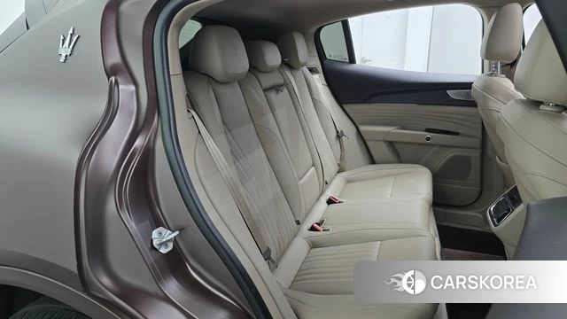 Maserati Grecale 2023 Коричневый из Кореи, фото 2