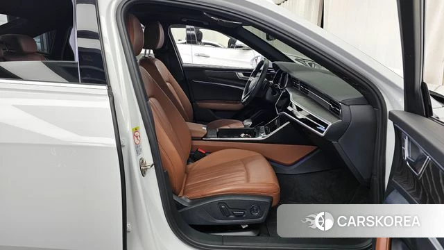 Audi A6 (C8) 2020 Белый из Кореи, фото 2