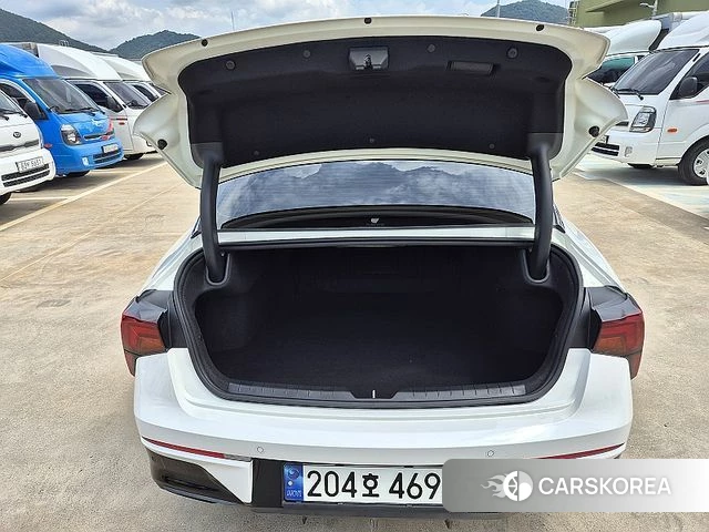 Kia The New K5 3rd generation 2025 Белый из Кореи, фото 2