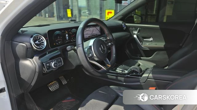 Mercedes-Benz A-Class W177 2021 Белый из Кореи, фото 2
