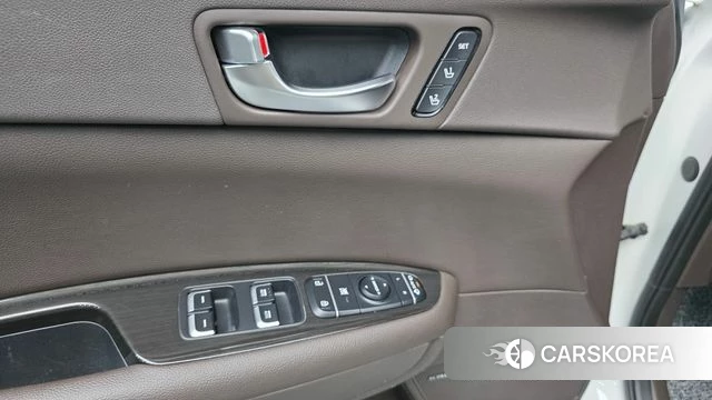 Kia The New K5 2nd generation 2018 Белый из Кореи, фото 2