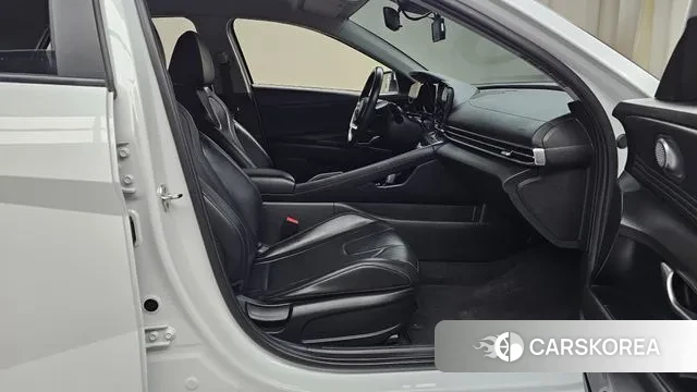 Hyundai Avante (CN7) 2022 Белый из Кореи, фото 2