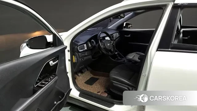 Kia Niro 2018 Белый из Кореи, фото 2