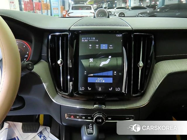 Volvo XC60 second Generation 2020 Серый из Кореи, фото 2