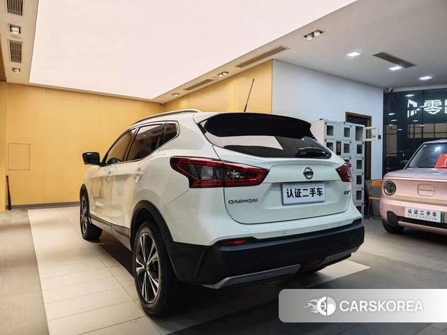 Nissan Qashqai 2022 Белый из Китая, фото 2
