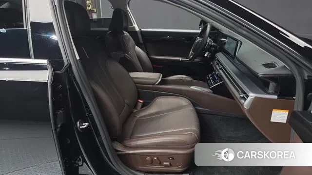 Hyundai Grandeur Hybrid (GN7) 2023 Черный из Кореи, фото 2