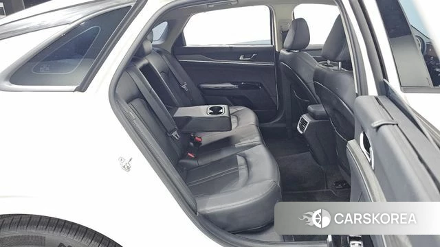 Kia The New K5 3rd generation 2023 Белый из Кореи, фото 2